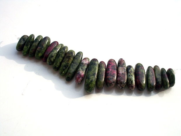 Ruby zoisite