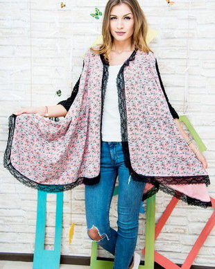 jacheta cu flori si dantela neagra