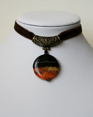 Colier choker cu agata atarnata
