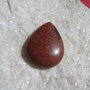 Cabochon lacrima din bronwn goldstone aprox 7x25x35 mm