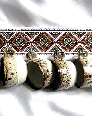 Cuier din lemn  motiv traditional 28866