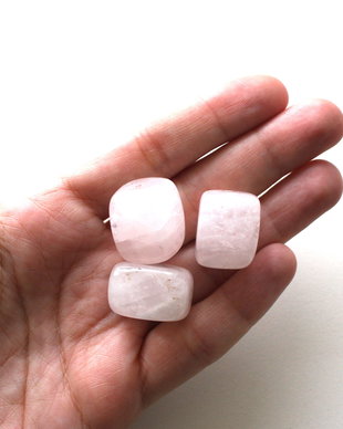 Pietre semipretioase, forma neregulata