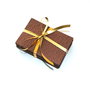 Carton maro embosat