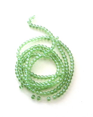 Lot margele din sticla, 3-4 mm, transparente, verde crud