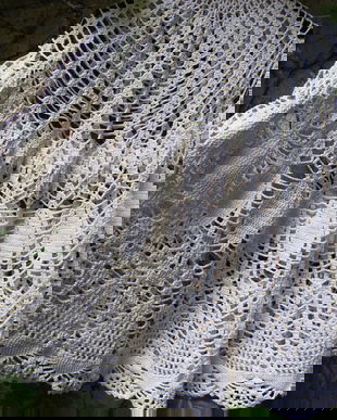 Fata de masa rotunda