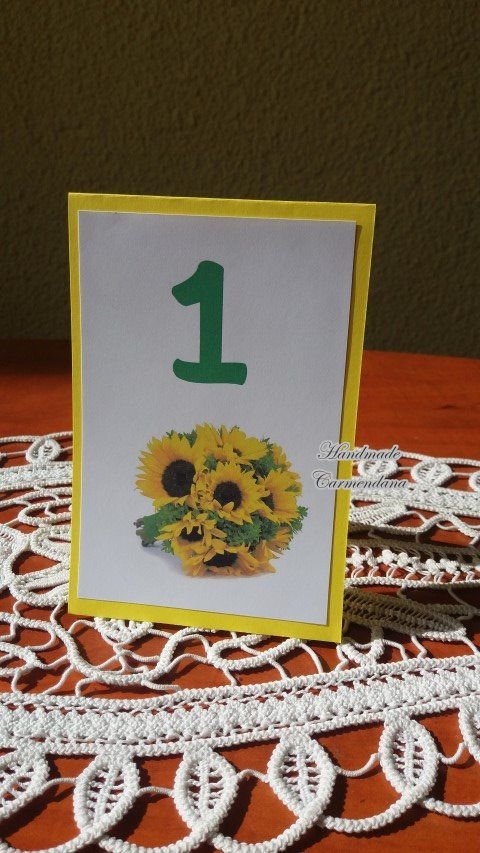 Numar de masa cu floarea soarelui