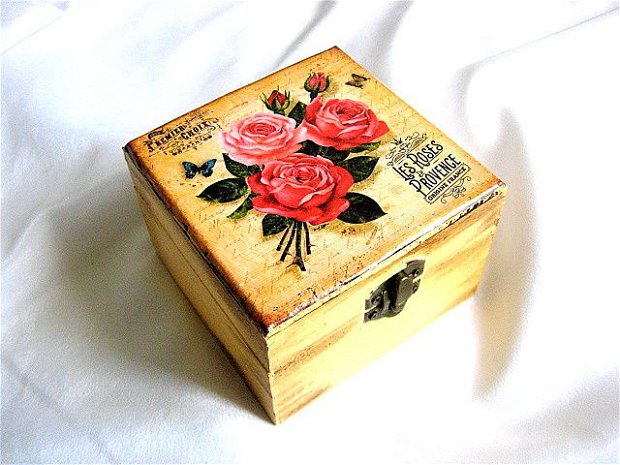 cutie cu motiv  floral 29051