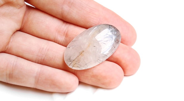 Cabochon Quartz turmalinat