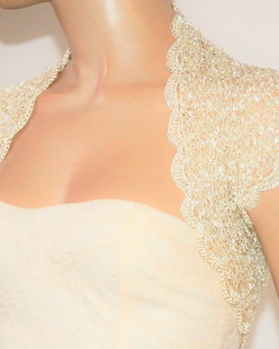 Bolero tricotat alb auriu