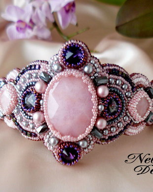"Exotic Flower" - Bratara statement cu jad fatetat, cristale si perle Swarovski