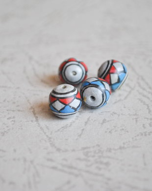Margele peruviene din ceramica