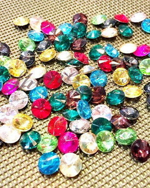 Cristale conice rhinestone, 8x4.5mm