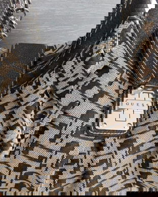 GUESS  GEANTA ORIGINALA SUPERBA