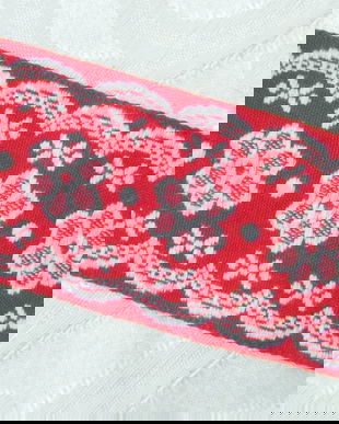 Banda decorativa cu broderie