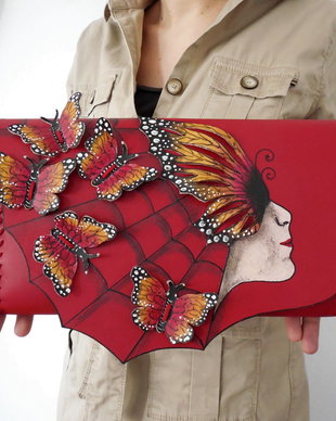 Plic handmade unicat din piele naturala - Red Monarch lady