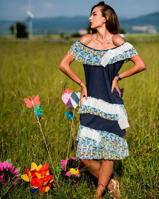 rochie cu volane