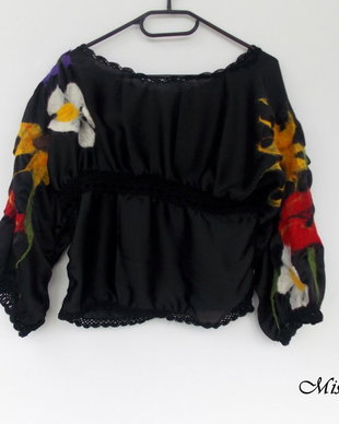 Vandut Bluza din matase cu flori de campimpaslite - Un brat de flori