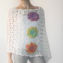 Poncho crosetat alb