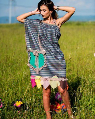 rochie fancy , truli si cu multe colturi