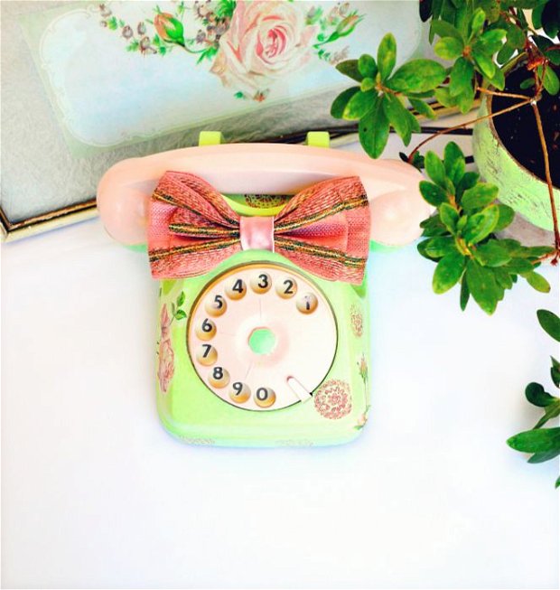 Telefon decorat Vintage