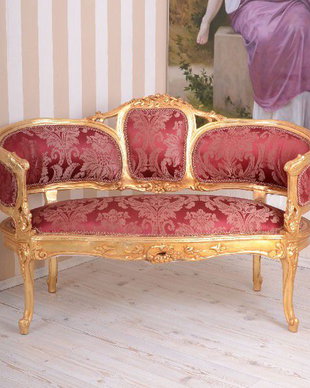 SOFA MARIA ANTONIETA DIN LEMN MASIV AURIU SI TAPITERIE BORDEAUX