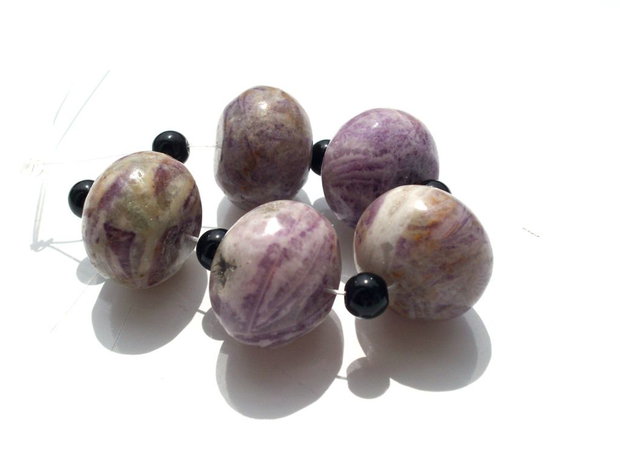 Rondele charoite