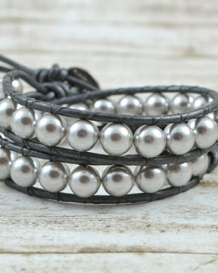Bratara wrap cu snur piele si perle ''Shells'' -marime mica