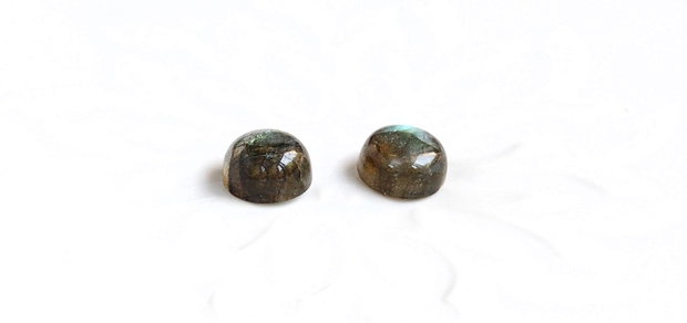 Set 2 buc labradorite  - aprox 8.5 mm  - G1387