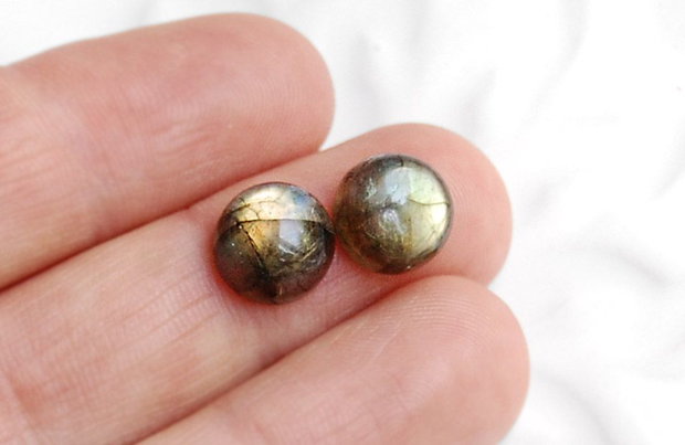 Set 2 buc labradorite  - aprox 8.5 mm  - G1387