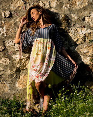 rochie indrazneata