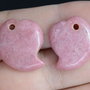 9254 - (2buc) Minipandantive, rodonit roz, 20x17x5mm