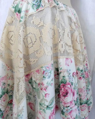 fusta cu broderie