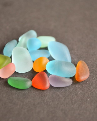 Sea glass lot 15 buc 6 - 13mm  ( lot 01 )