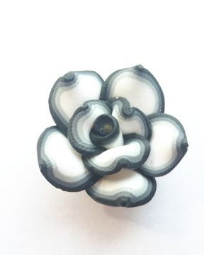 LFF200 - floare fimo alb cu negru