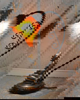 LAMPA ART DECO CU O FEMEIE CU ABAJUR LALEA