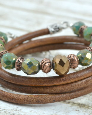 Bratara wrap din piele si margele Cehia ''Deep woods''