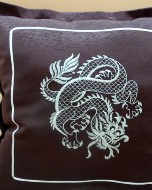 fete pernute dragon si Budda