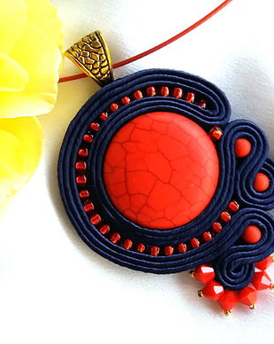 Pandantiv soutache rosu-bleumarin