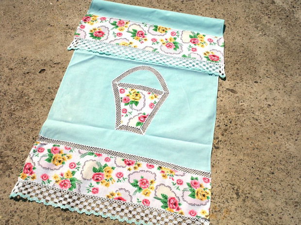 Broderie 1-559