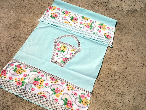 Broderie 1-559