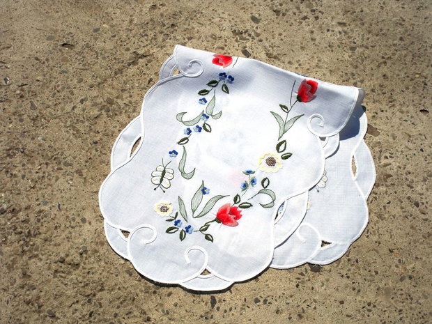 Broderie 1-561