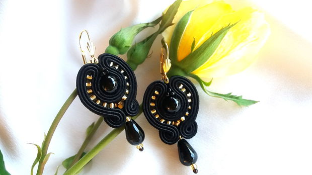 Cercei soutache onix