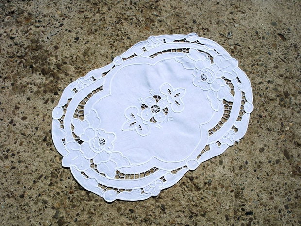 Broderie 1- 568