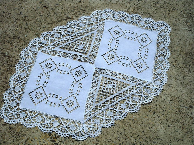 Accesoriu dantelat