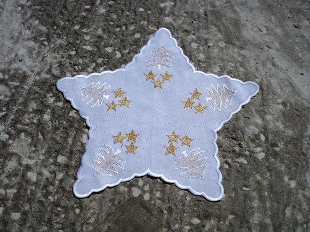 Broderie 1-573