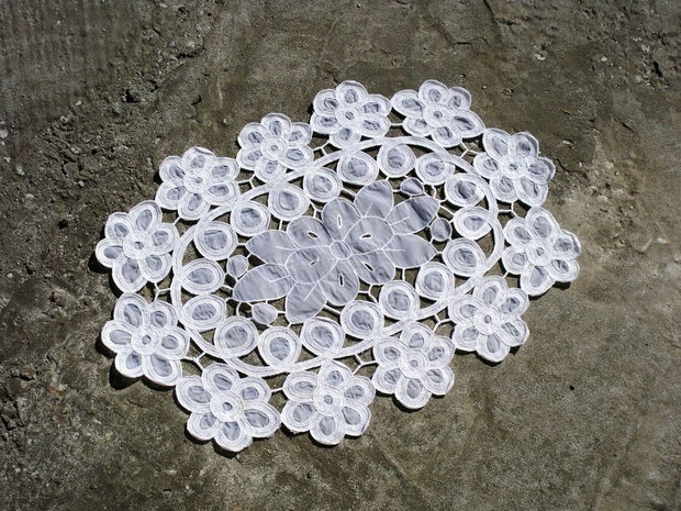 Broderie 1-581