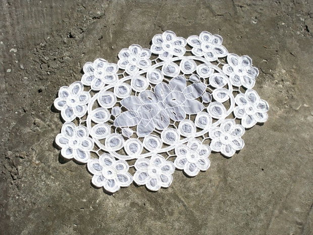 Broderie 1-581