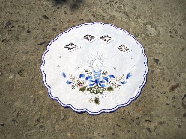 Broderie 1-587