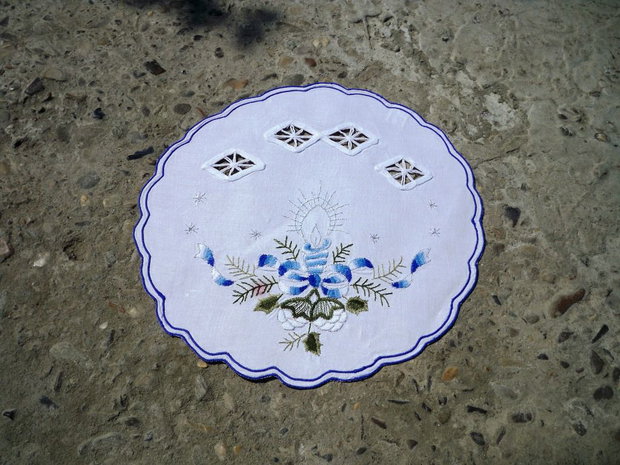Broderie 1-587