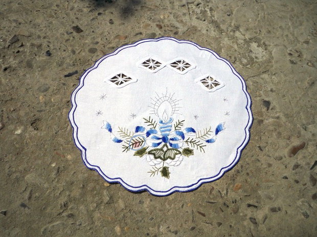 Broderie 1-587
